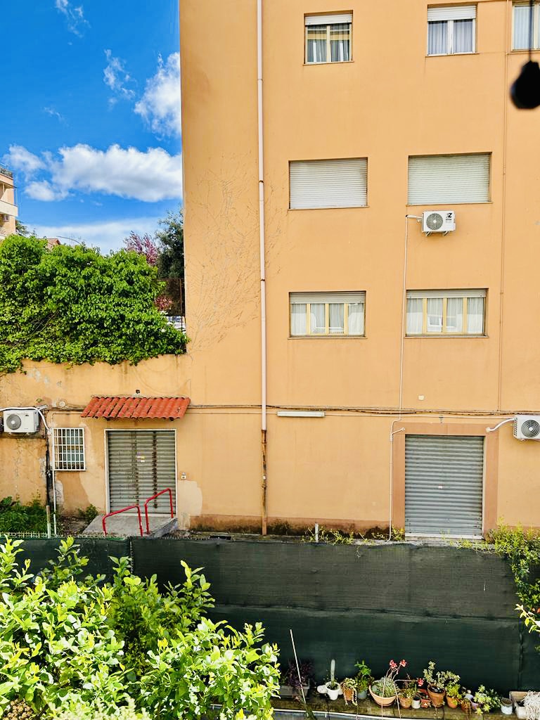 VENDITA, MONTEVERDE, TRILOCALE , RISTRUTTURATO , MONTEVERDE ADIACENZE SCOTTI . ADIACENZE JENNER , GRUPPO IMMOBILIARE ITALIANO E PARTNERS 