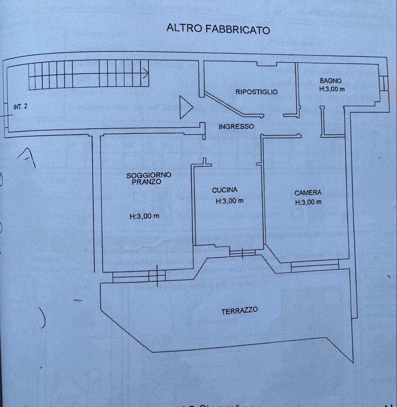 Scegli, In Vendita, Ostia, Terrazza, vicino mare , trilocale, ristrutturato Italia,