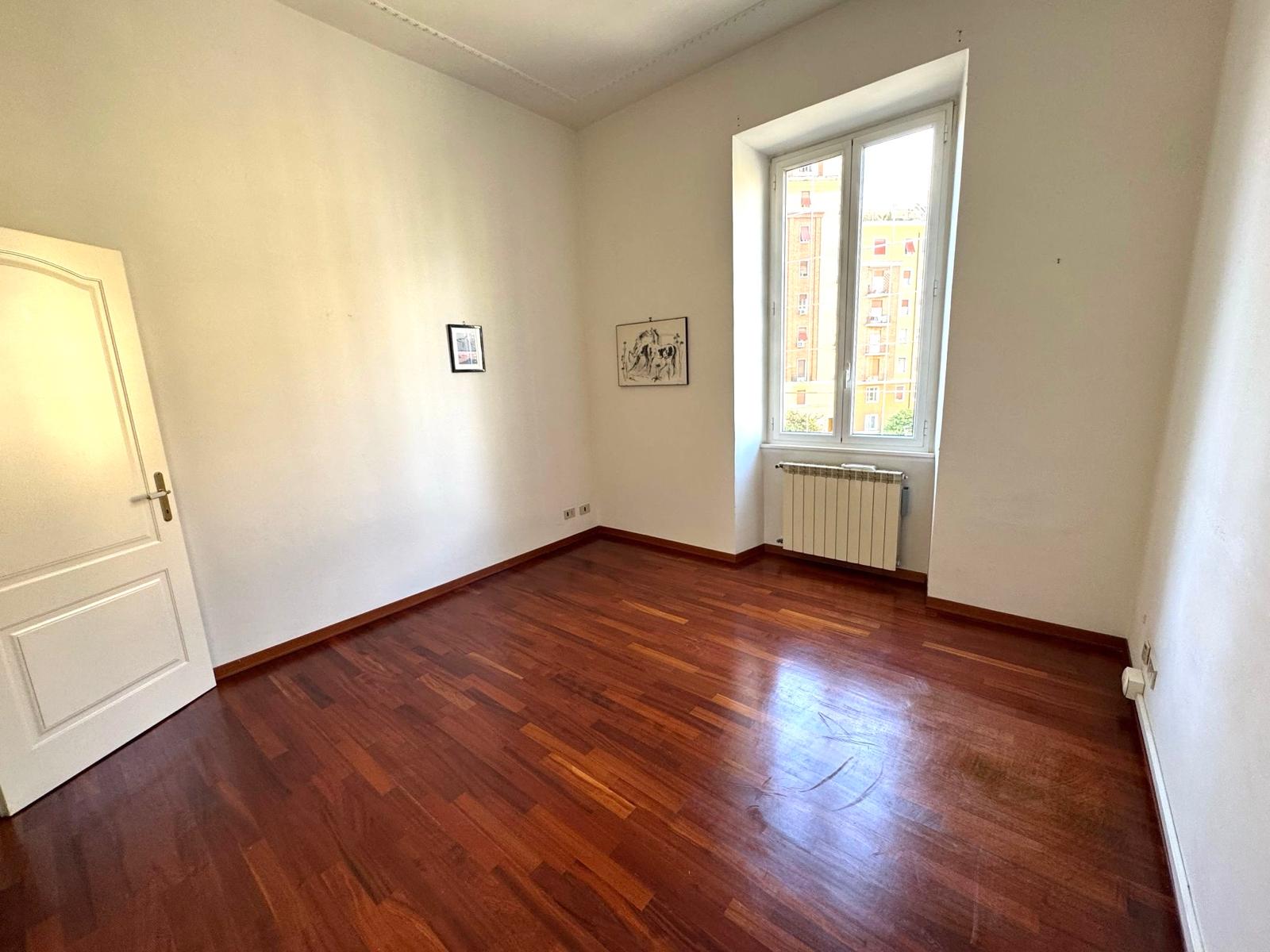 Residenziale, In Vendita, ID Elenco 1461, Italia, Residenziale In Vendita In Italia, ID Elenco 1461, metro Re di Roma , centrale , ristrutturato Roma