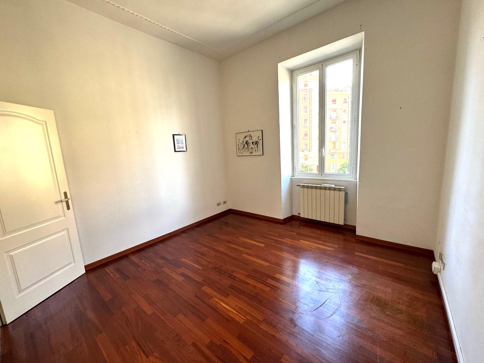 Residenziale, In Vendita, ID Elenco 1461, Italia, Residenziale In Vendita In Italia, ID Elenco 1461, metro Re di Roma , centrale , ristrutturato Roma