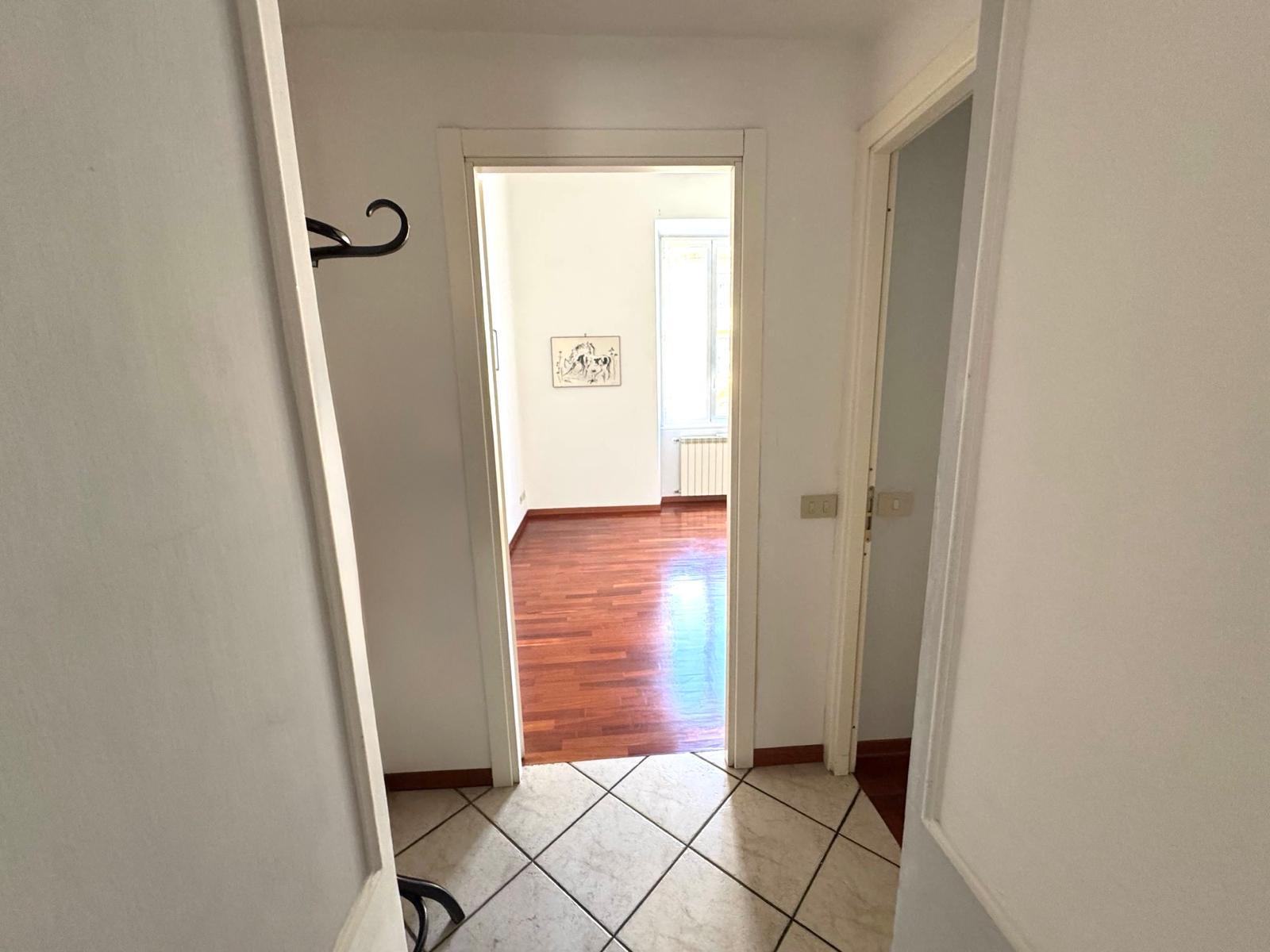 Residenziale, In Vendita, ID Elenco 1461, Italia, Residenziale In Vendita In Italia, ID Elenco 1461, metro Re di Roma , centrale , ristrutturato Roma