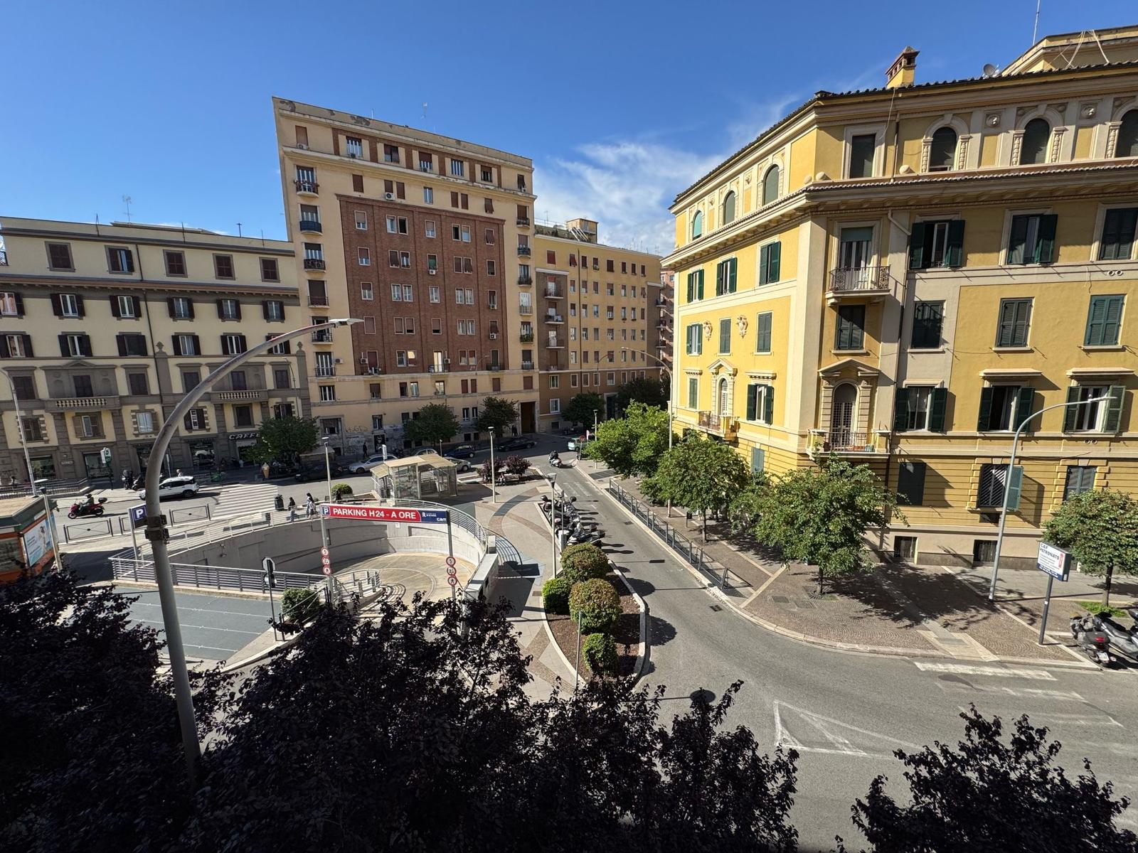 Residenziale, In Vendita, ID Elenco 1461, Italia, Residenziale In Vendita In Italia, ID Elenco 1461, metro Re di Roma , centrale , ristrutturato Roma